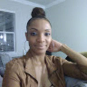 Meet your Posher, Cynthia